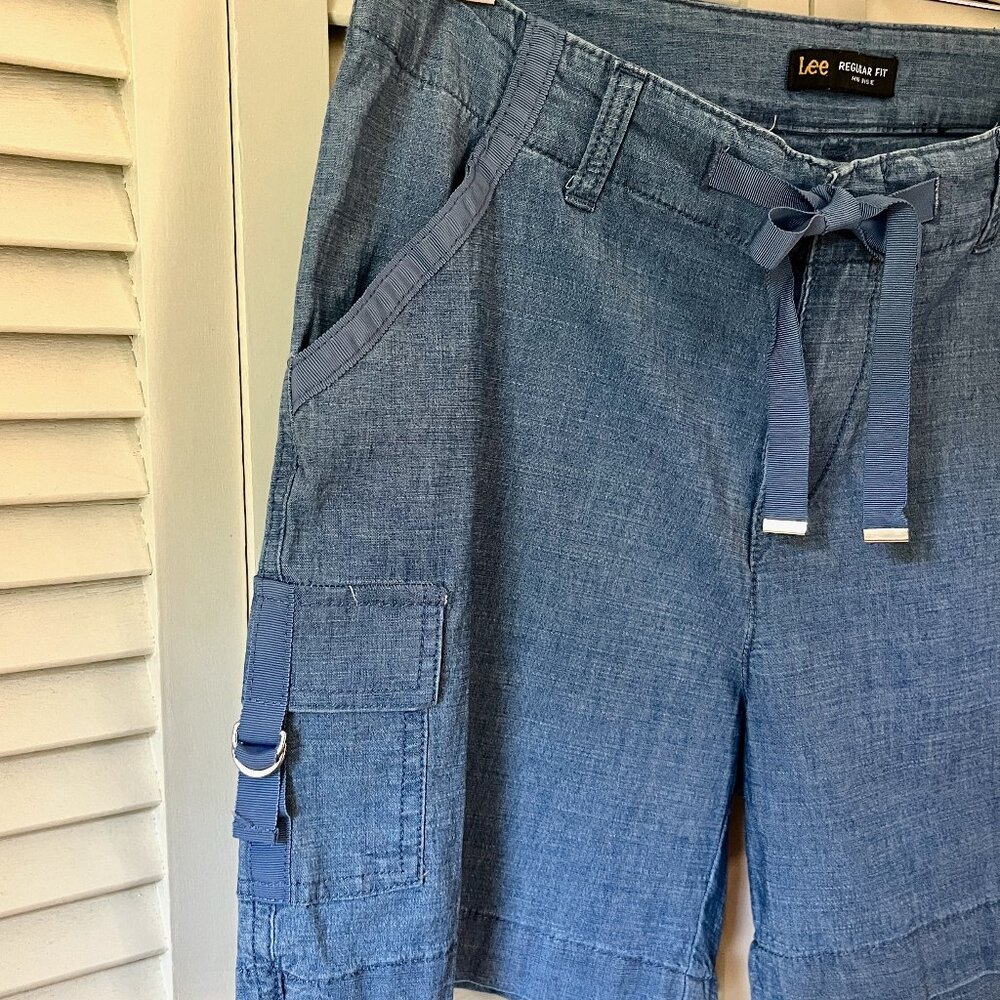 Lee Cargo Style Shorts * Womens Sz 12 * Regular Fit * Mid Rise * 6 Pockets - Picture 4 of 5